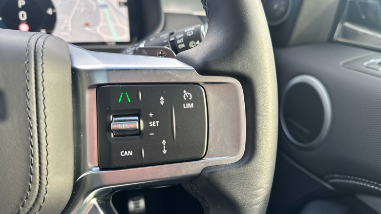 Land Rover Discovery 3.0 D300 Dynamic HSE 5dr Auto Diesel Station Wagon